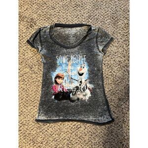 Disney Frozen Gray short sleeve shirt‎ "Some people are worth melting for"